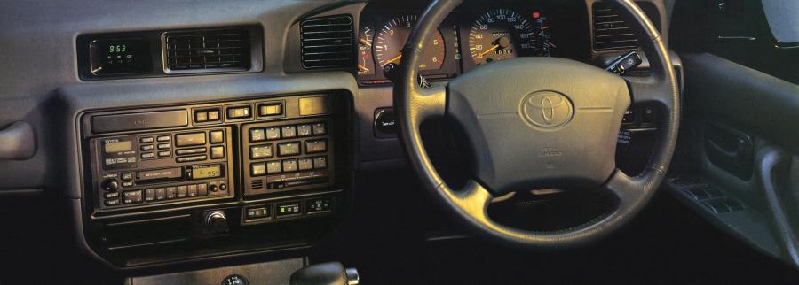 Торпедо Toyota Land Cruiser 80 Sahara 1995 года  (AU) (фото 3 из 10)